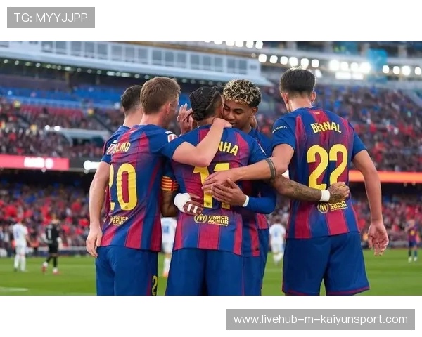 巴萨青年军3-1大胜韦斯卡!格雷罗天才脚后跟破门领跑积分榜,巴萨青年队名单