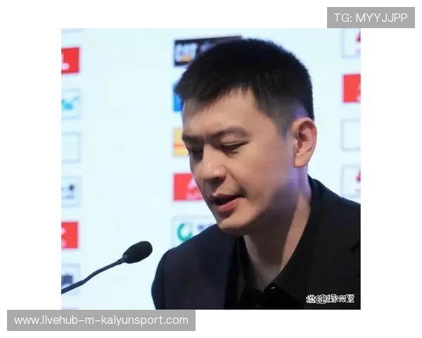 杨鸣：外界质疑不断 球员们士气高昂，杨鸣最近比赛