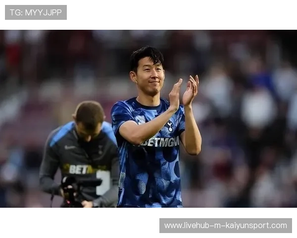 孙兴慜反击推进分球，热刺边路形成二打一，孙兴慜 热刺